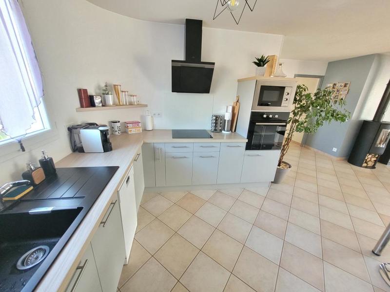 Maison - 86 m² - 4 pièces