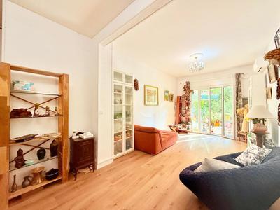 Appartement - 80 m² - 3 pièces