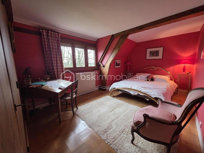 Maison traditionnelle - 142 m² - 5 pièces