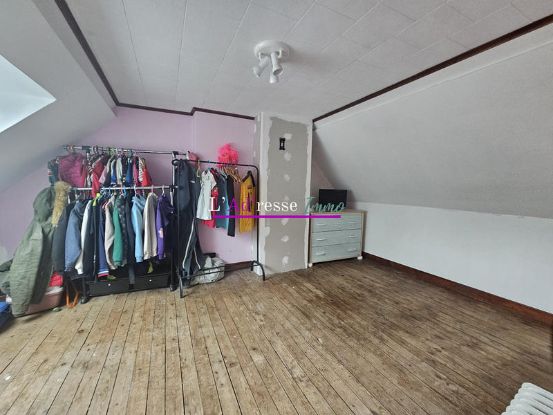 Maison traditionnelle - 194 m² - 9 pièces