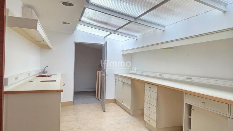 Local commercial - 172 m² - 6 pièces