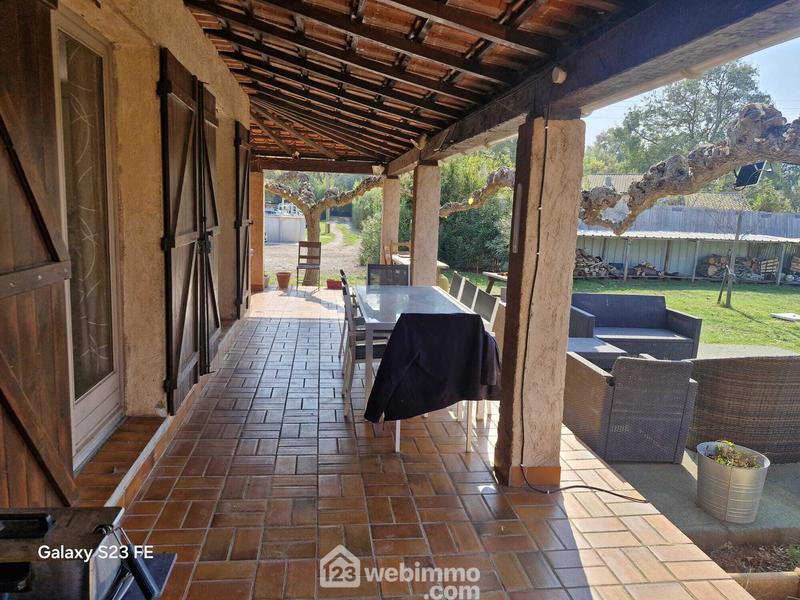 Villa - 90 m² - 4 pièces