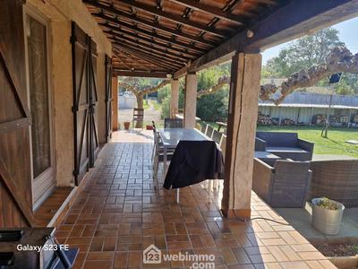 Villa - 90 m² - 4 pièces