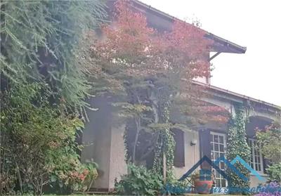 Maison - 185 m² - 6 pièces