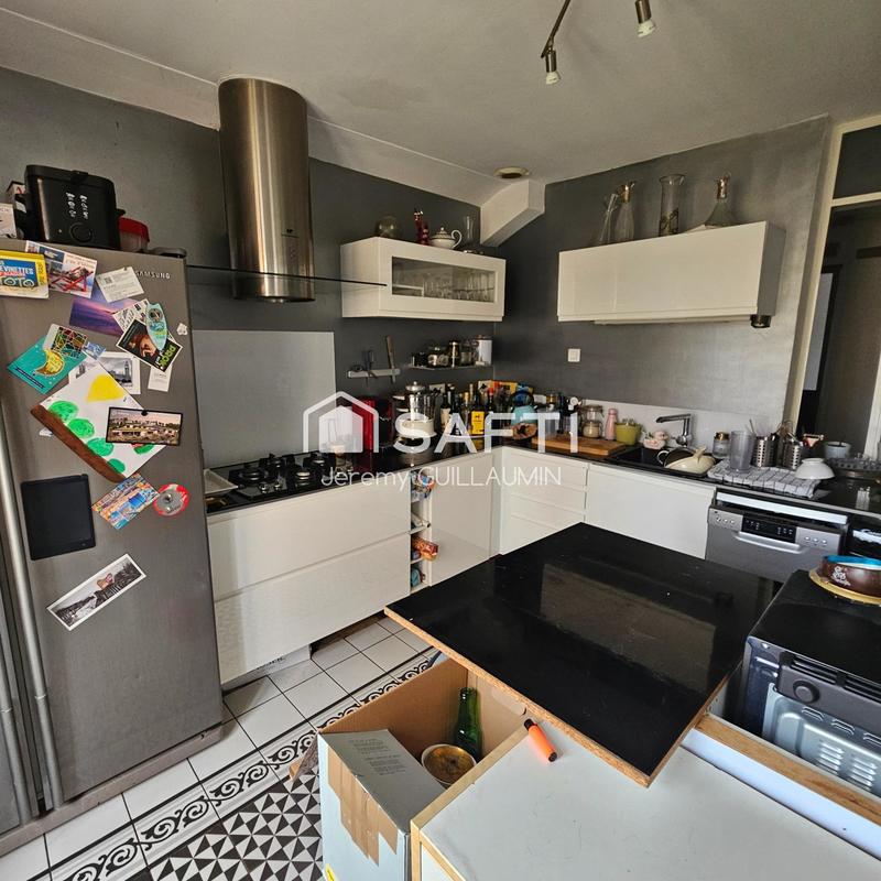 Appartement - 98 m² - 5 pièces