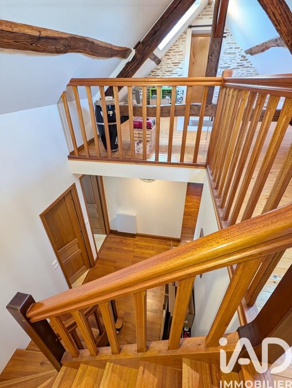 Maison - 185 m² - 8 pièces