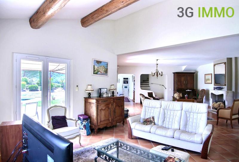 Bastide - 245 m² - 6 pièces
