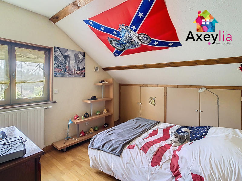 Maison - 196 m² - 12 pièces