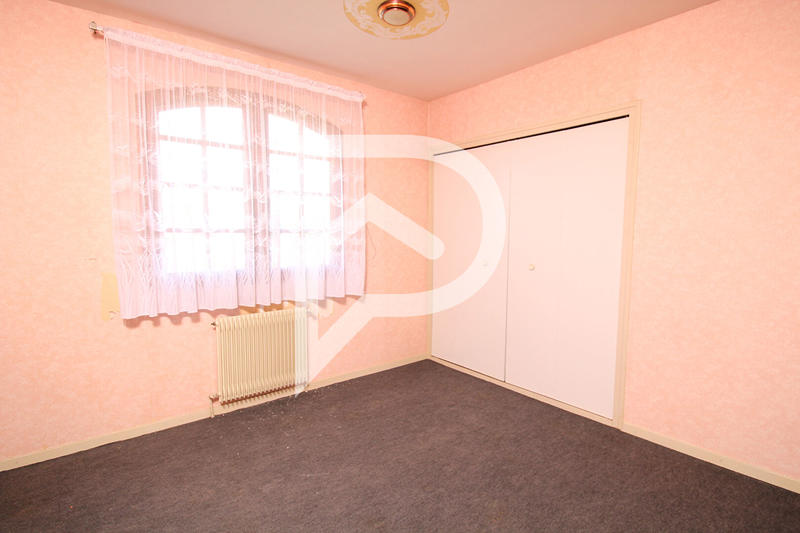 Maison - 180 m² - 6 pièces