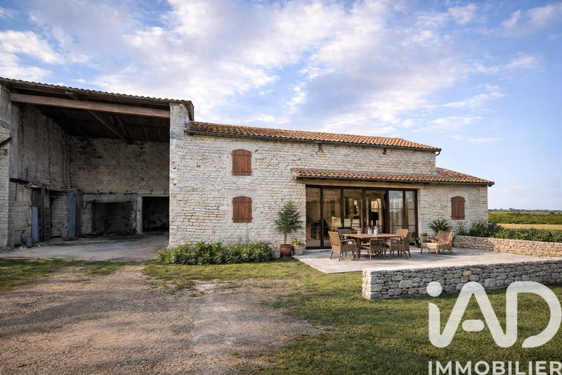 Ferme - 149 m² - 2 pièces