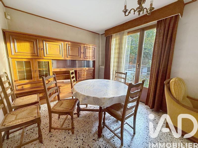 Maison - 120 m² - 7 pièces