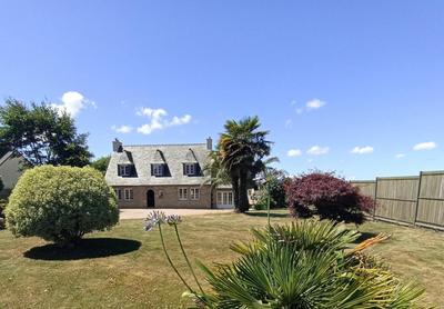 Maison - 150 m² - 7 pièces