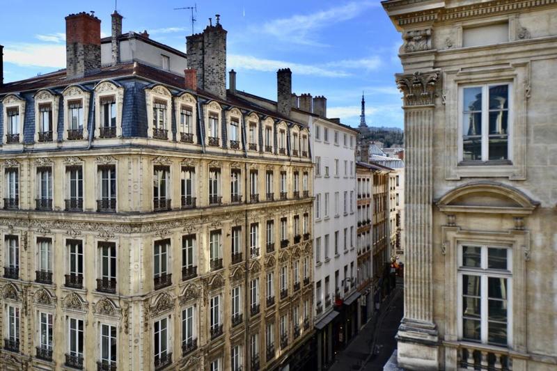 Appartement - 120 m² - 5 pièces