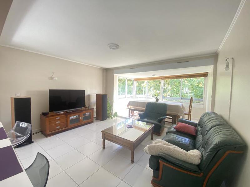 Appartement - 85 m² - 4 pièces