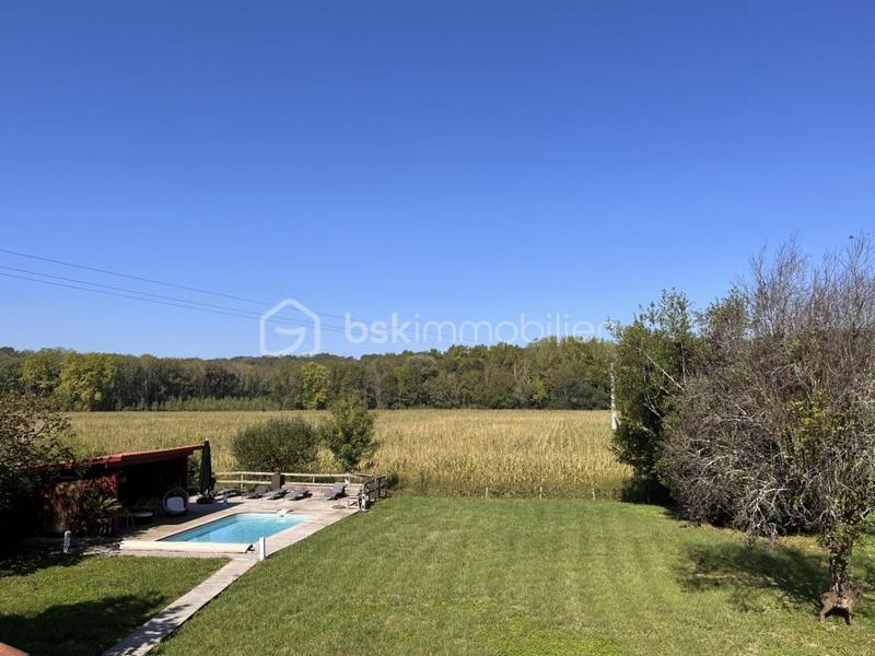 Maison en pierre - 280 m² - 9 pièces