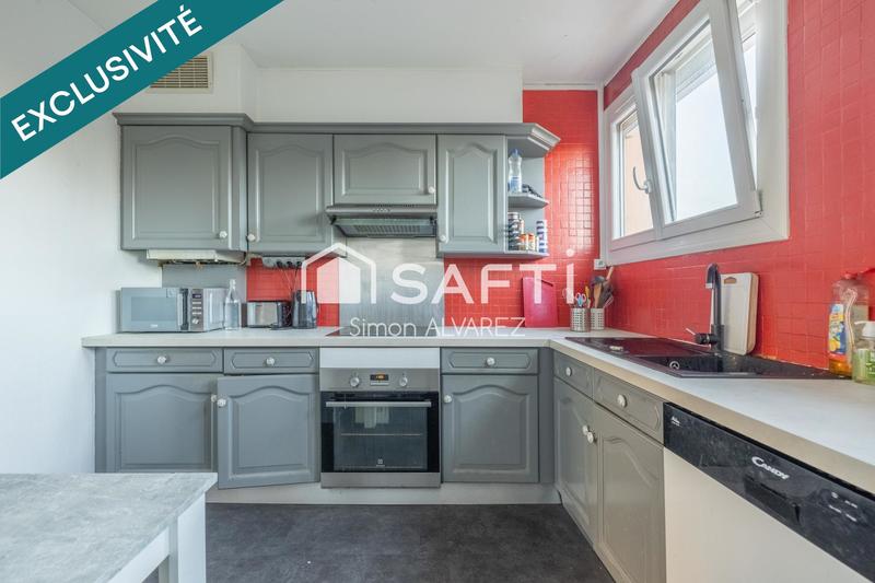 Appartement - 77 m² - 5 pièces