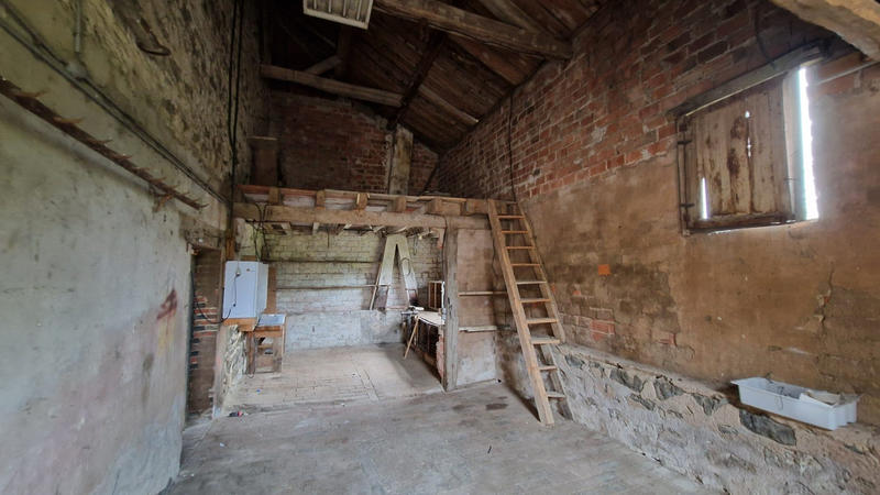 Maison - 240 m² - 8 pièces