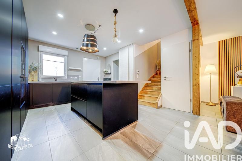 Maison - 90 m² - 5 pièces