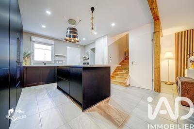 Maison - 90 m² - 5 pièces