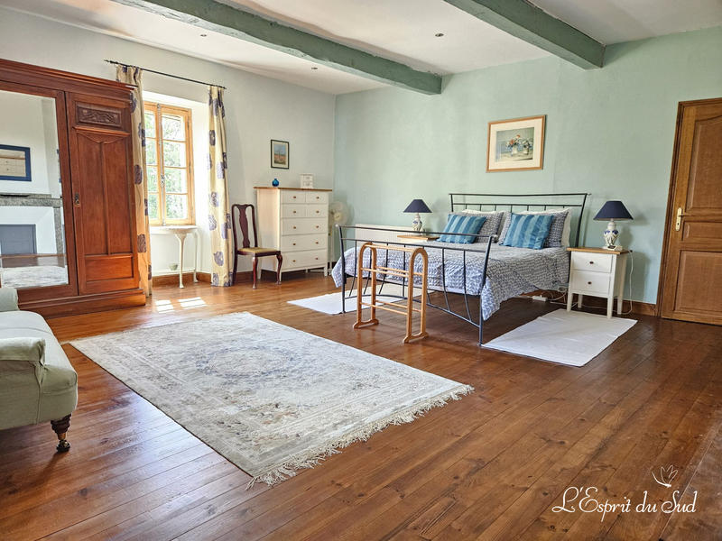 Bastide - 480 m² - 13 pièces