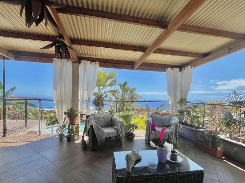 Villa - 220 m² - 5 pièces