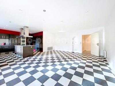 Appartement - 124 m² - 4 pièces