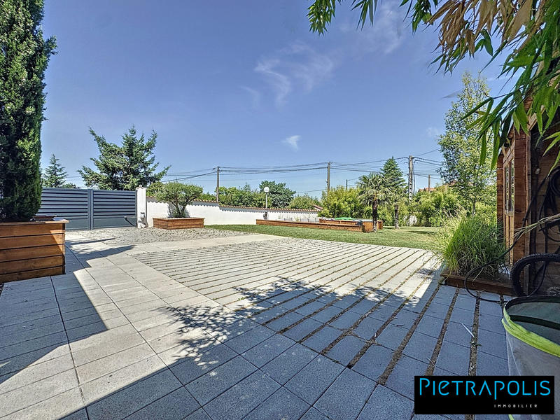 Maison - 140 m² - 6 pièces