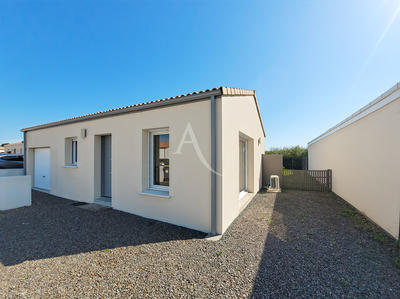 Maison - 88 m² - 4 pièces