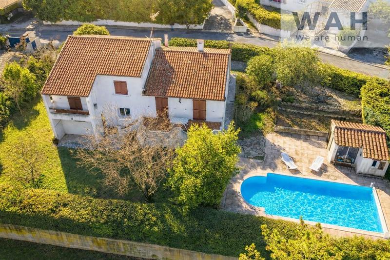 Maison - 99 m² - 4 pièces