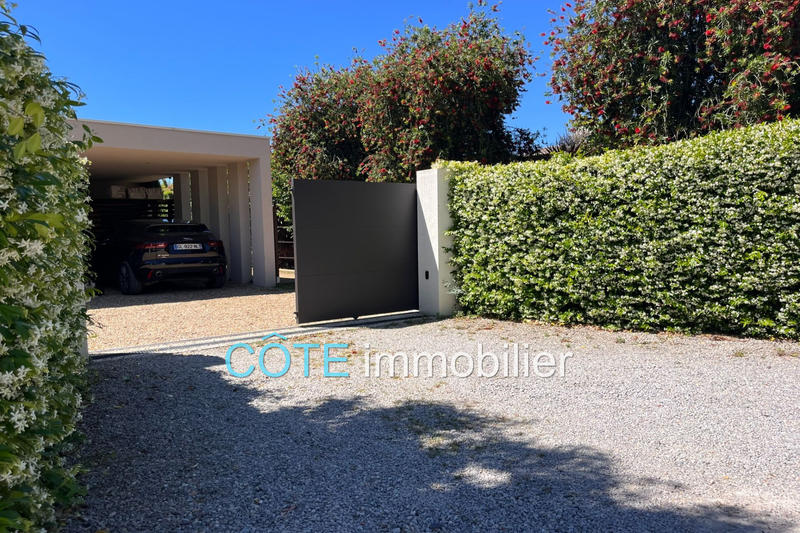 Demeure - 257 m² - 5 pièces