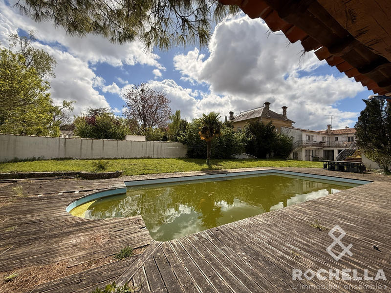 Maison ancienne - 280 m² - 9 pièces