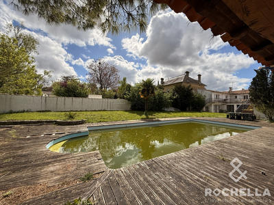 Maison ancienne - 280 m² - 9 pièces