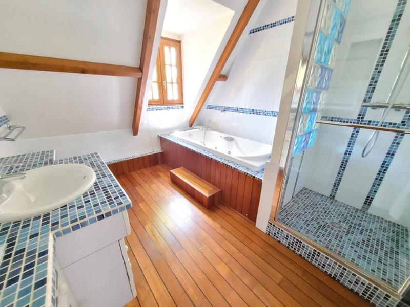Maison ancienne - 133 m² - 5 pièces