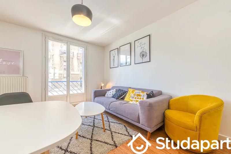 Chambre - 9 m² - 1 pièce