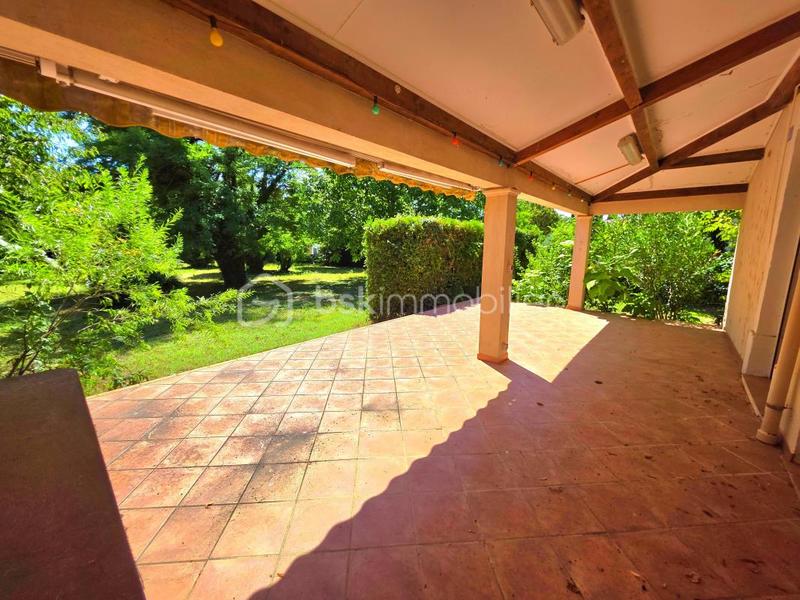 Demeure - 320 m² - 10 pièces