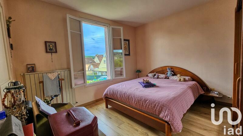 Maison - 205 m² - 8 pièces