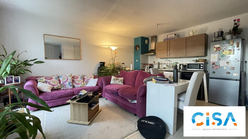 Appartement - 64 m² - 5 pièces