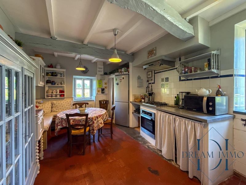 Maison - 190 m² - 5 pièces