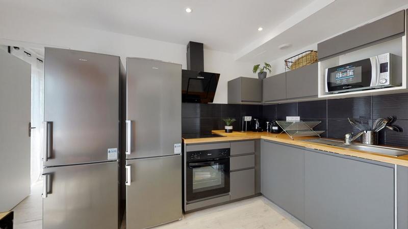 Appartement - 91 m² - 6 pièces