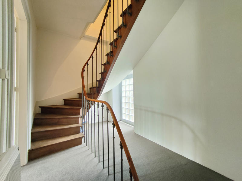 Maison - 186 m² - 6 pièces