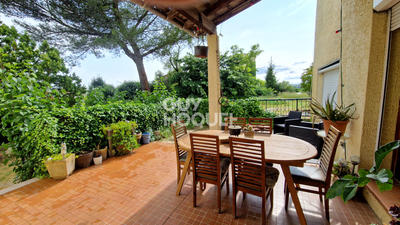 Maison - 227 m² - 9 pièces