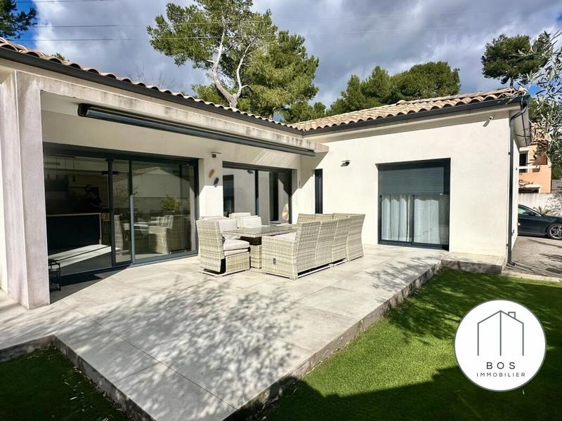 Villa - 141 m² - 6 pièces