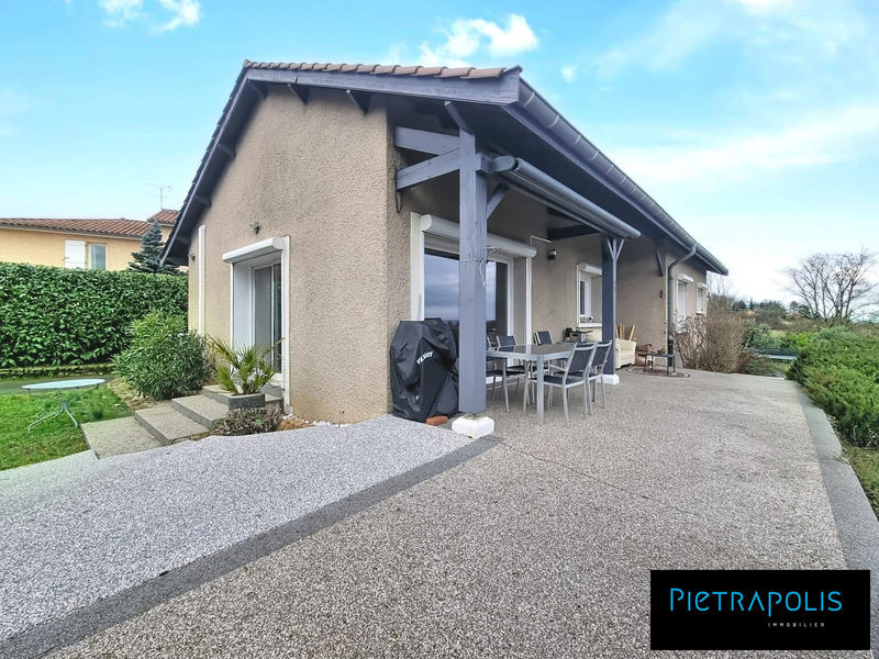 Maison - 99 m² - 4 pièces