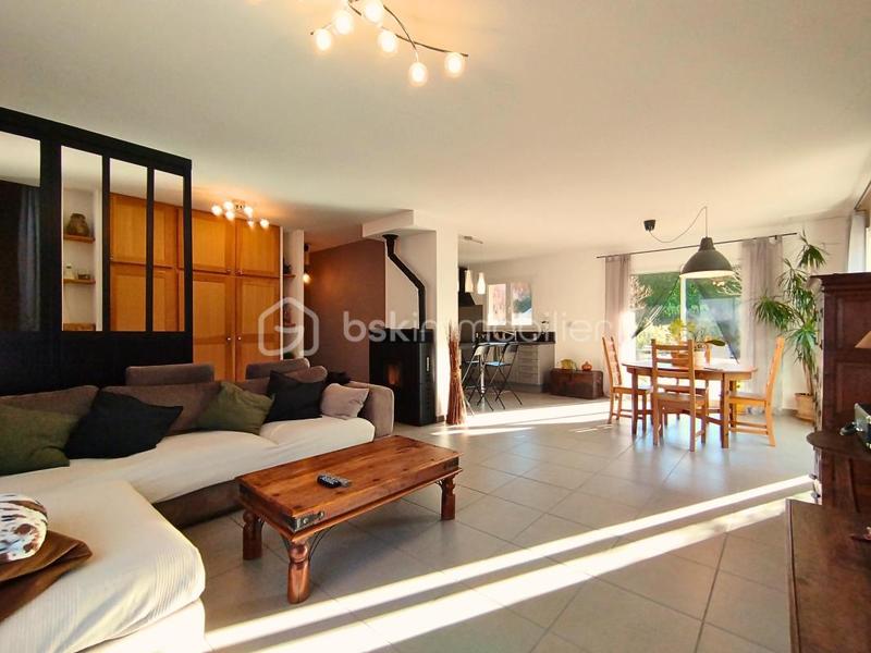 Maison - 106 m² - 5 pièces