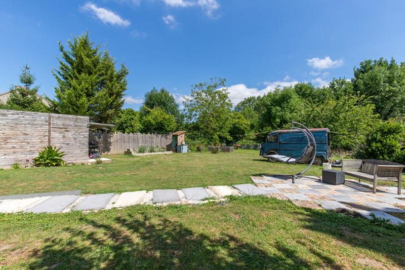 Maison - 188 m² - 9 pièces