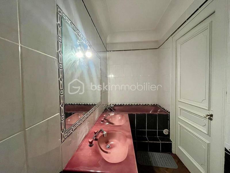 Appartement - 79 m² - 4 pièces