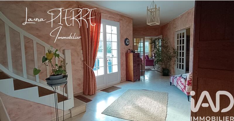 Maison - 276 m² - 10 pièces