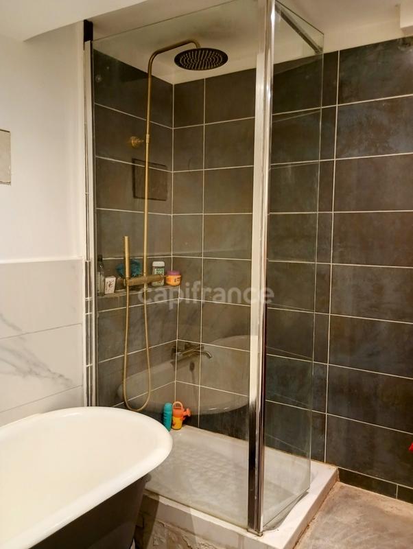 Appartement - 102 m² - 3 pièces