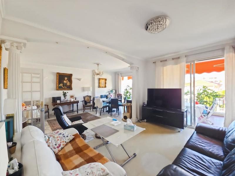 Appartement - 135 m² - 5 pièces