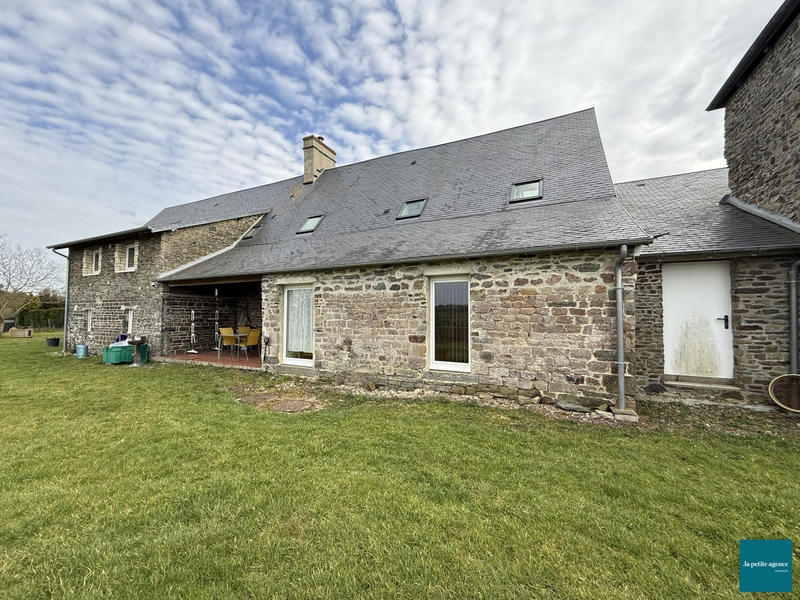 Maison - 250 m² - 8 pièces